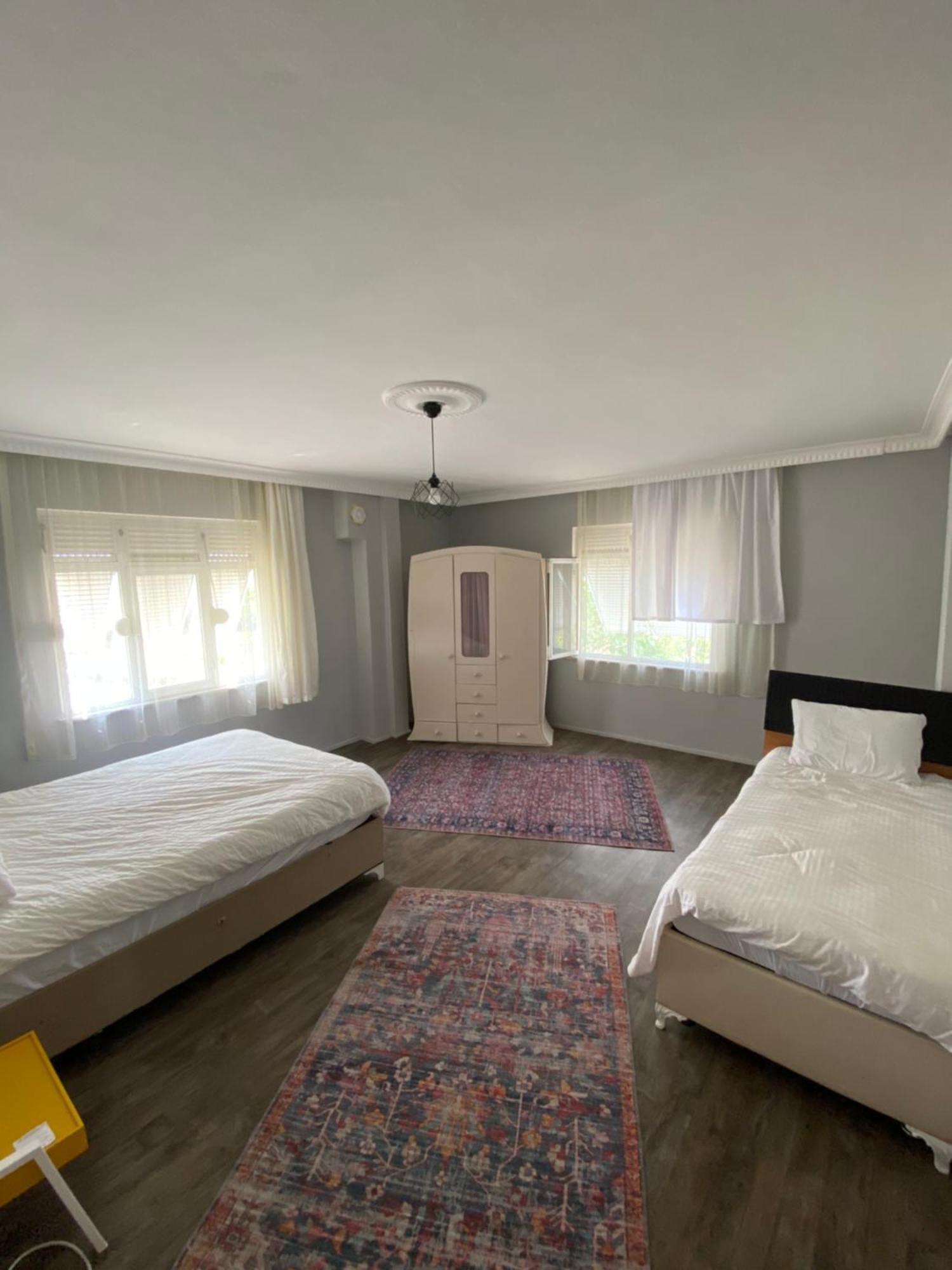Апартаменты Triplex House Near The Airport Arnavutkoy Экстерьер фото